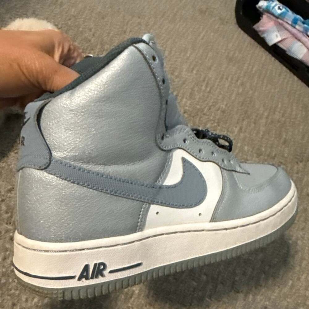 Nike Air Force 1 High Size 5Y Metallic Grey Sneakers